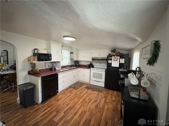 301 S Jefferson Street, Pitsburg, OH 45358