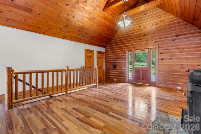 422 Ridge Creek Drive, Taylorsville, NC 28681