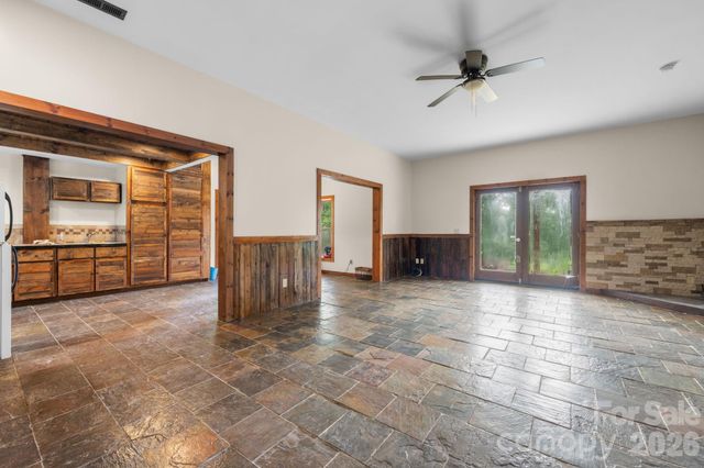 422 Ridge Creek Drive, Taylorsville, NC 28681