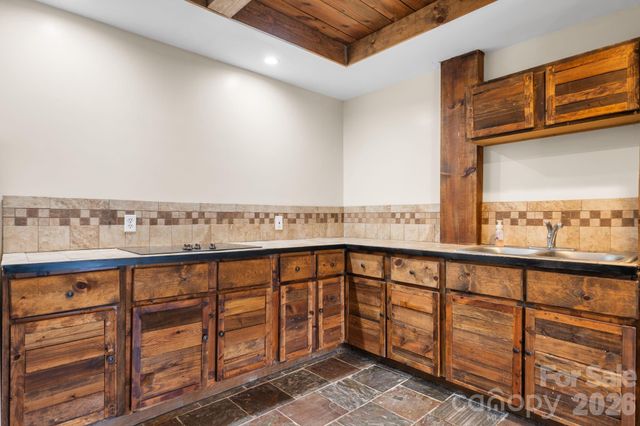 422 Ridge Creek Drive, Taylorsville, NC 28681
