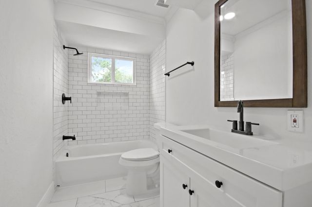 14527 Duncannon Drive, Houston, TX 77015