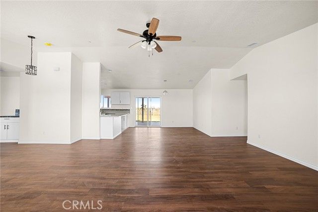 12275 Barbet, Phelan, CA 92371