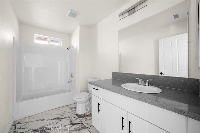 12275 Barbet, Phelan, CA 92371