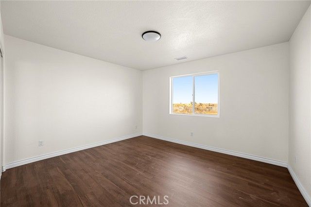 12275 Barbet, Phelan, CA 92371