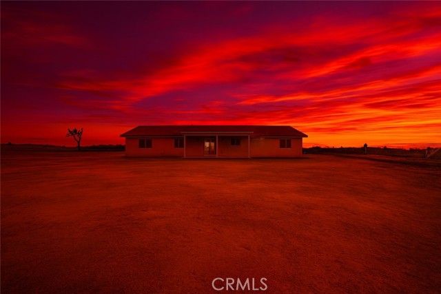 12275 Barbet, Phelan, CA 92371