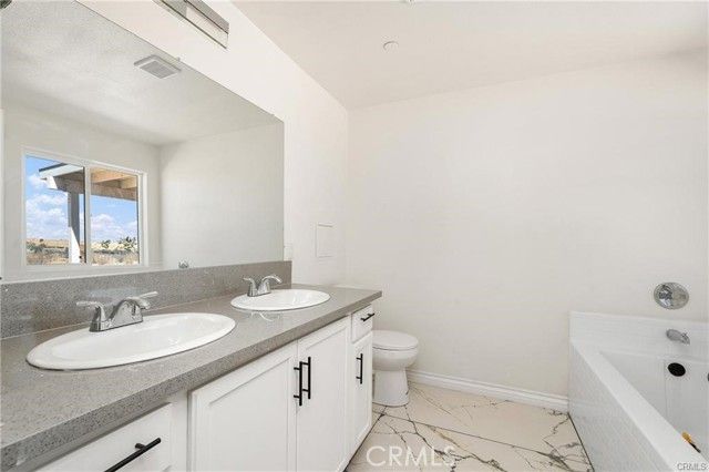 12275 Barbet, Phelan, CA 92371