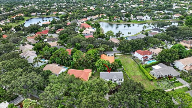 3870 SABAL LAKES Road, Delray Beach, FL 33445