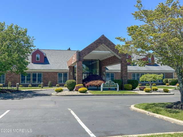70 Pine Ridge Boulevard, Whiting, NJ 08759