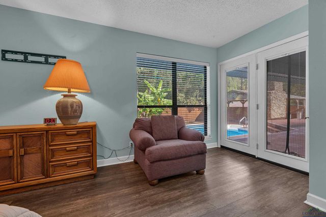 1318 Trailwood Lane, Longview, TX 75604