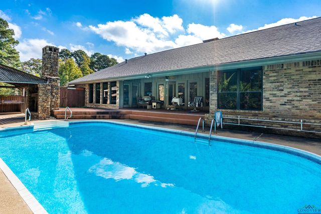 1318 Trailwood Lane, Longview, TX 75604