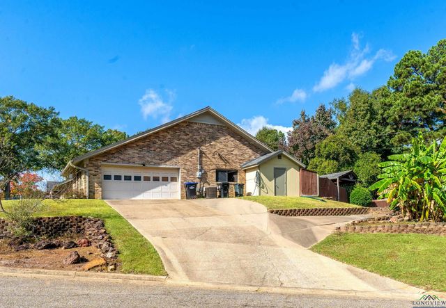 1318 Trailwood Lane, Longview, TX 75604