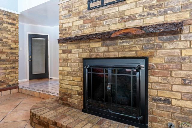 1318 Trailwood Lane, Longview, TX 75604