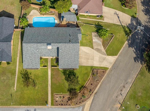 1318 Trailwood Lane, Longview, TX 75604