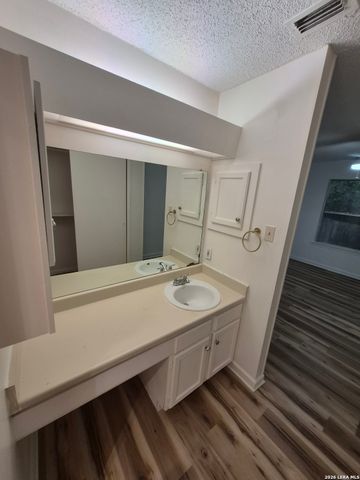 13136 LOS ESPANADA ST, San Antonio, TX 78233