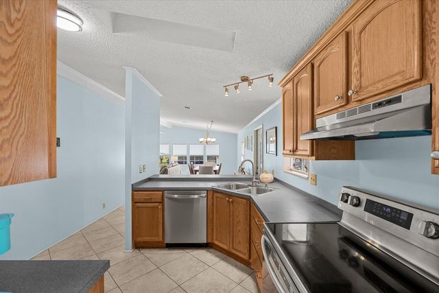 5683 Hemingway Court, Fort Pierce, FL 34982