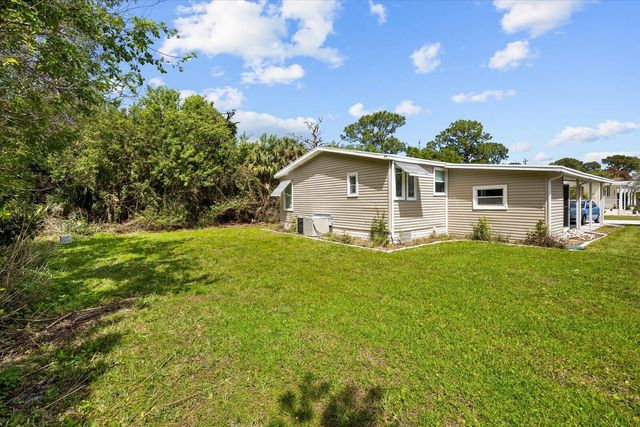5683 Hemingway Court, Fort Pierce, FL 34982