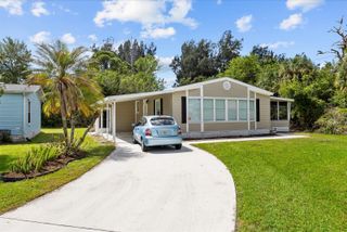 5683 Hemingway Court, Fort Pierce, FL 34982