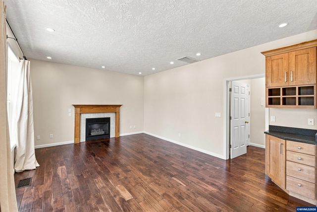 379 Hazelbrook Dr N, Keizer, OR 97303