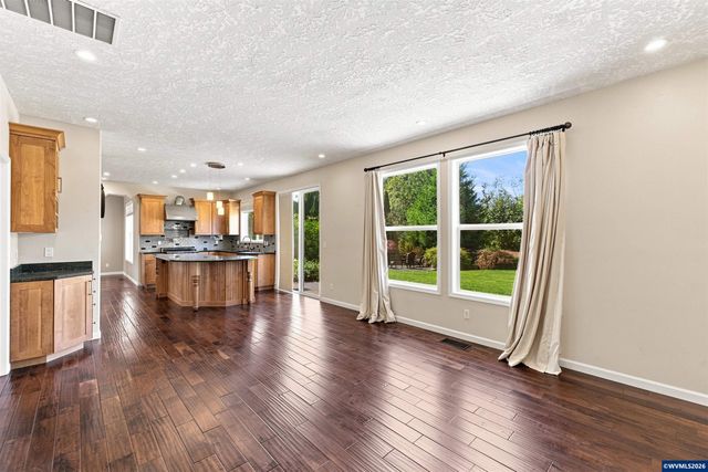 379 Hazelbrook Dr N, Keizer, OR 97303