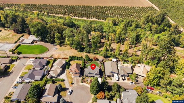 379 Hazelbrook Dr N, Keizer, OR 97303