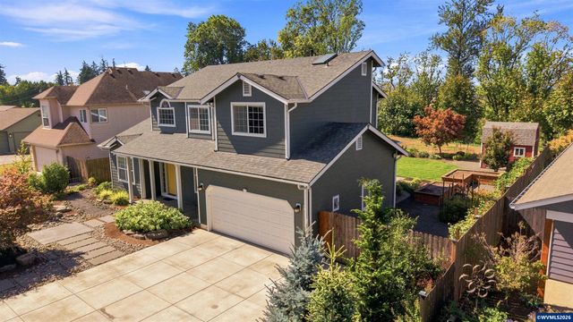 379 Hazelbrook Dr N, Keizer, OR 97303