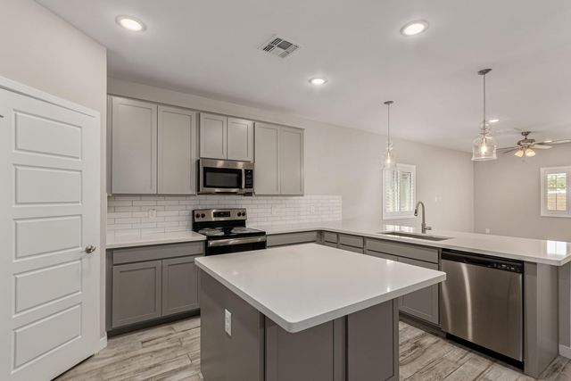 19532 N 27th Place, Phoenix, AZ 85050