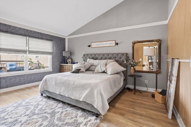 565 Lakes Edge Drive, Oxford, MI 48371