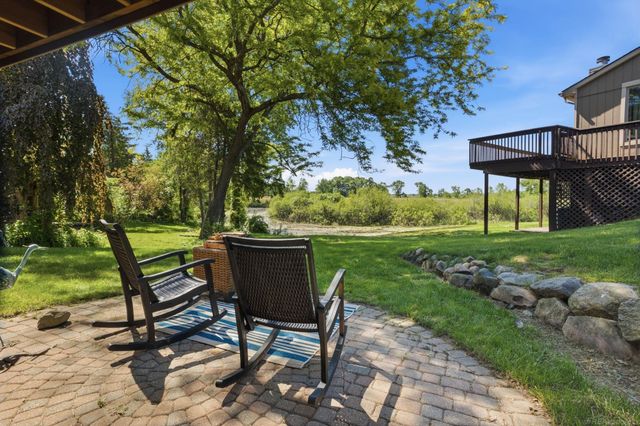 565 Lakes Edge Drive, Oxford, MI 48371