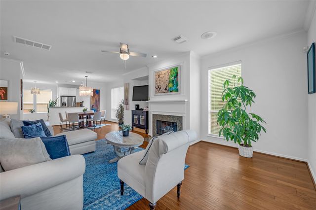 2627 W Dallas Street, Houston, TX 77019