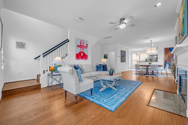 2627 W Dallas Street, Houston, TX 77019