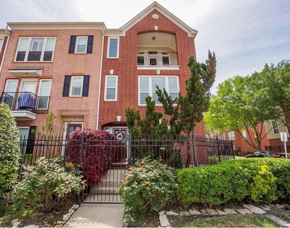 2627 W Dallas Street, Houston, TX 77019