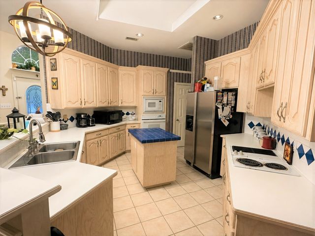 3125 Watercress Circle, Arlington, TX 76012