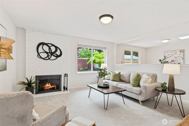 12018 NE 136th Place, Kirkland, WA 98034