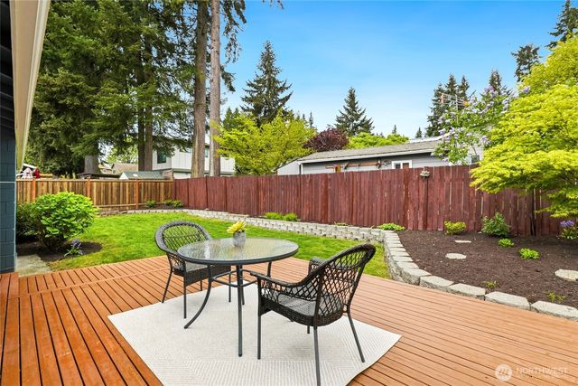 12018 NE 136th Place, Kirkland, WA 98034