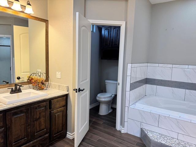 4310 Saltillo Ct, Midland, TX 79705