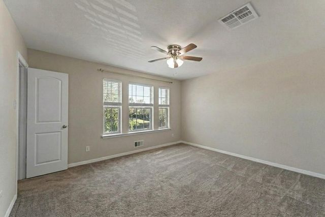 512 Forest Village Circle, La Marque, TX 77568