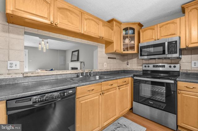 8348 ROCKY FORGE CT, Springfield, VA 22153