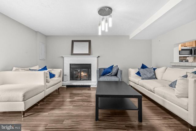 8348 ROCKY FORGE CT, Springfield, VA 22153
