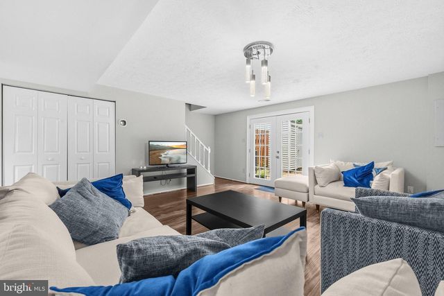 8348 ROCKY FORGE CT, Springfield, VA 22153