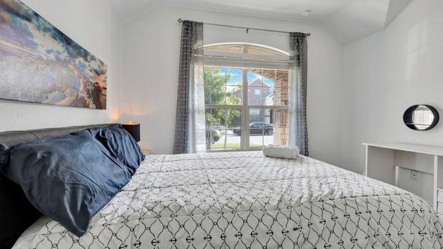 5317 Riverwalk Parkway, Garland, TX 75040