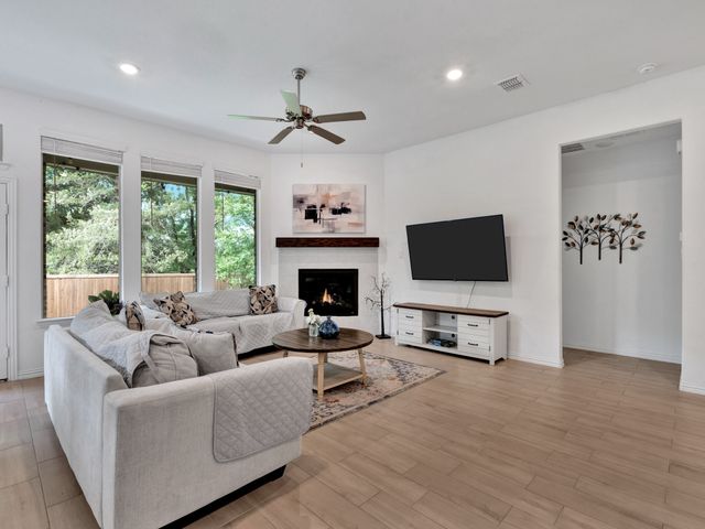 5317 Riverwalk Parkway, Garland, TX 75040