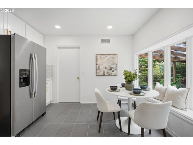 3215 Ne 89TH Ave, Portland, OR 97220