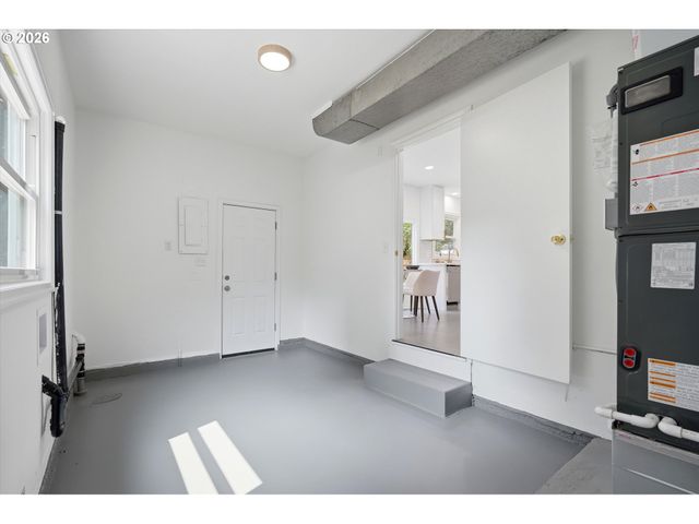 3215 Ne 89TH Ave, Portland, OR 97220