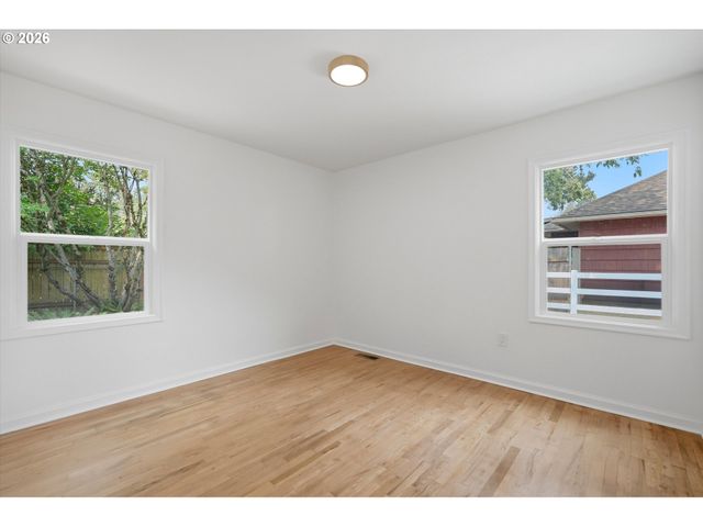 3215 Ne 89TH Ave, Portland, OR 97220