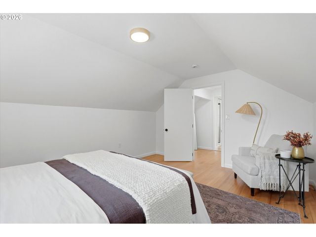 3215 Ne 89TH Ave, Portland, OR 97220