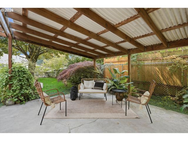 3215 Ne 89TH Ave, Portland, OR 97220
