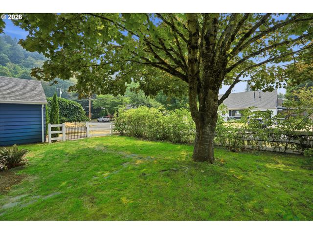 3215 Ne 89TH Ave, Portland, OR 97220