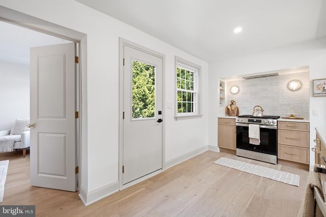 401 TWIN OAKS DR, Havertown, PA 19083