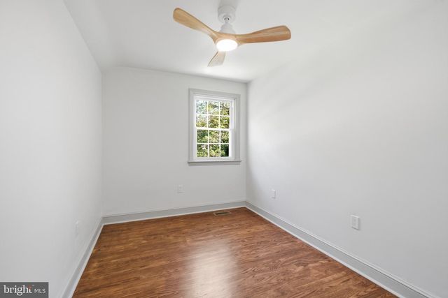 401 TWIN OAKS DR, Havertown, PA 19083