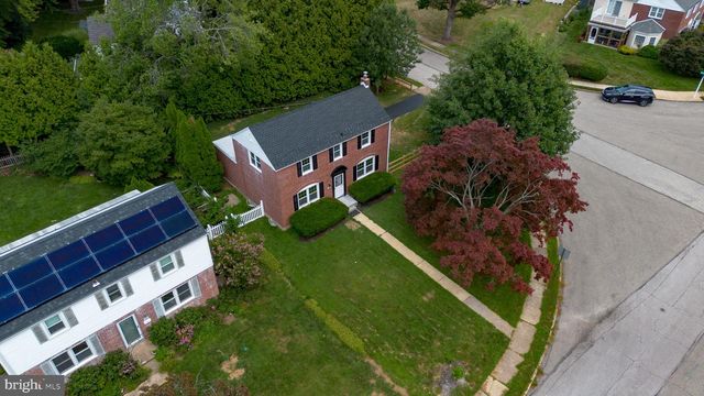 401 TWIN OAKS DR, Havertown, PA 19083